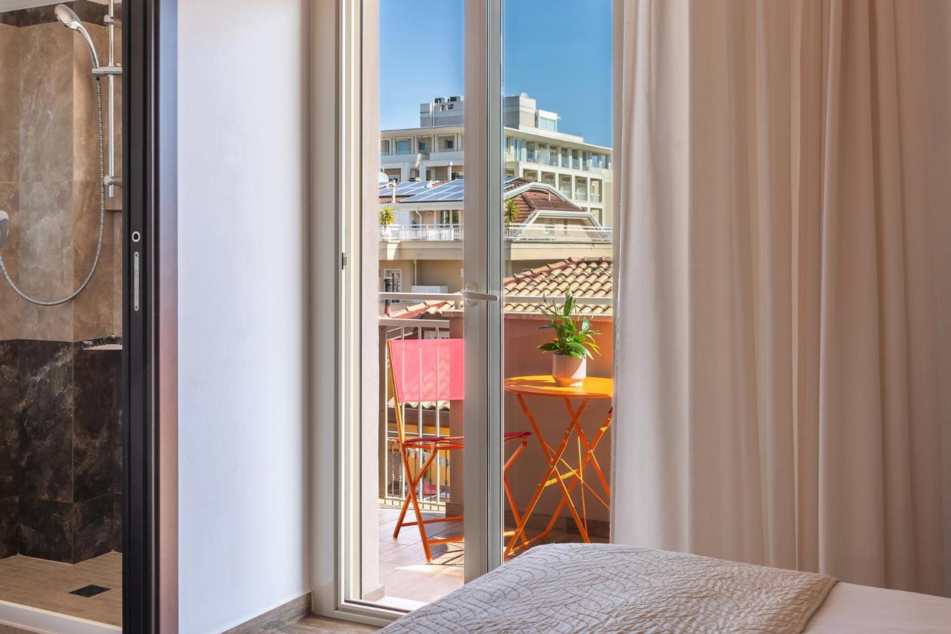 Hotel Carmen Riccione Exteriör bild